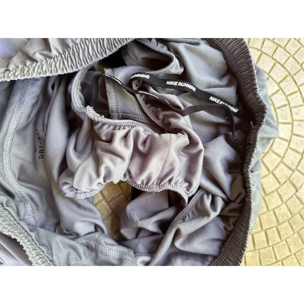 Nike Tempo Modern Embossed 4